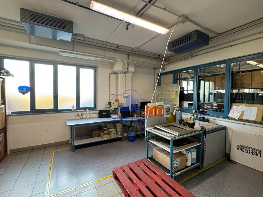 Immagine 19 di Capannone industriale in affitto  a Masate