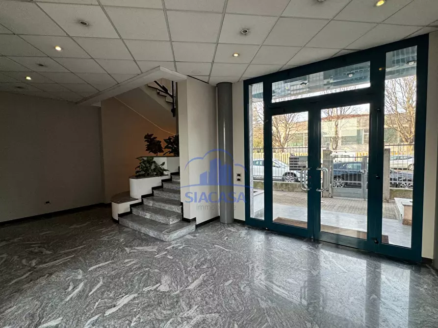 Immagine 4 di Ufficio in vendita  a Cinisello Balsamo