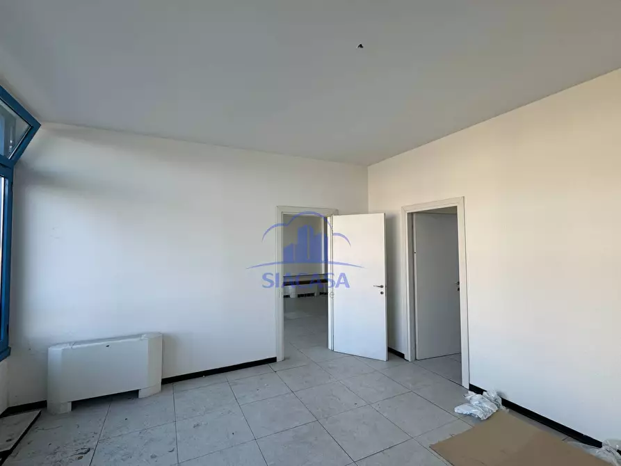 Immagine 24 di Ufficio in vendita  in via Magellano a Concorezzo