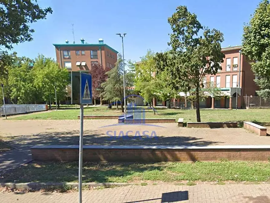 Immagine 4 di Box auto in vendita  in via Bernini a Cinisello Balsamo