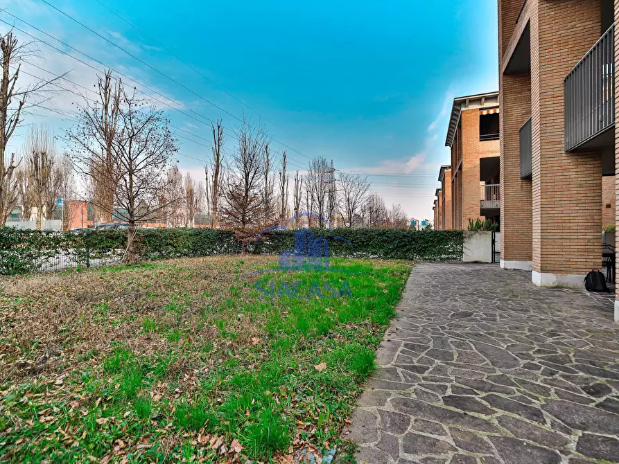 Immagine 17 di Appartamento in affitto  in via degli Alpini a Merate