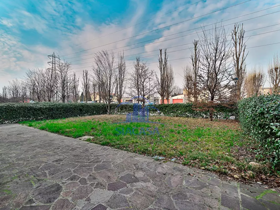 Immagine 20 di Appartamento in affitto  in via degli Alpini a Merate