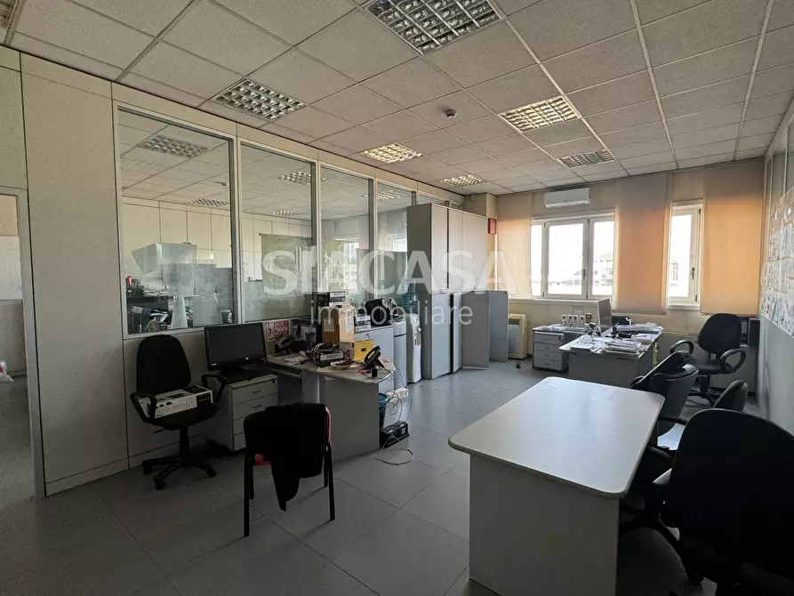 Immagine 21 di Capannone industriale in affitto  a Brugherio