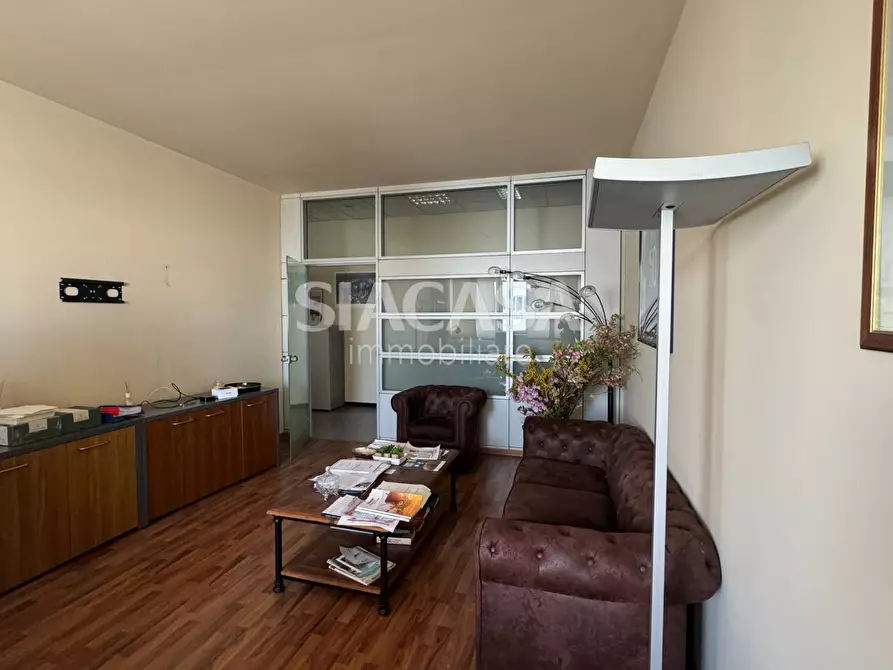 Immagine 26 di Capannone industriale in affitto  a Brugherio