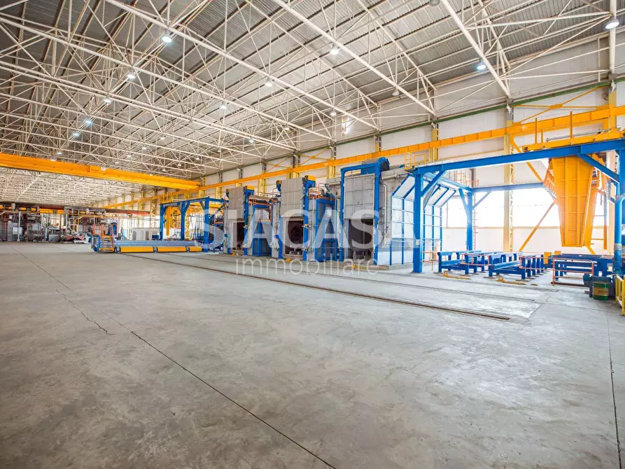 Immagine 8 di Capannone industriale in vendita  a Cologno Monzese