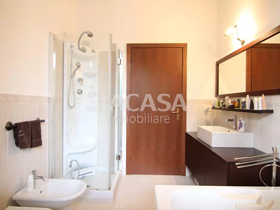 Immagine 26 di Appartamento in affitto  in via Borromeo a Vimercate