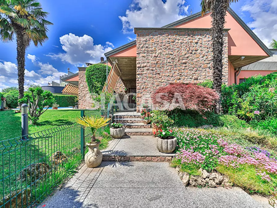 Immagine 7 di Villa in vendita  in via Salvador Allende a Bernareggio