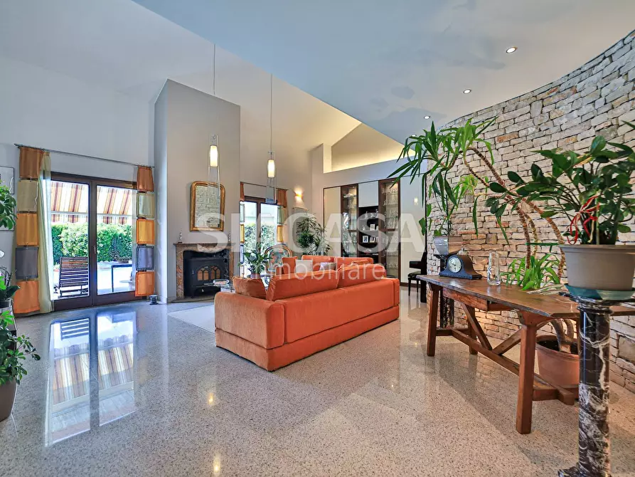 Immagine 9 di Villa in vendita  in via Salvador Allende a Bernareggio