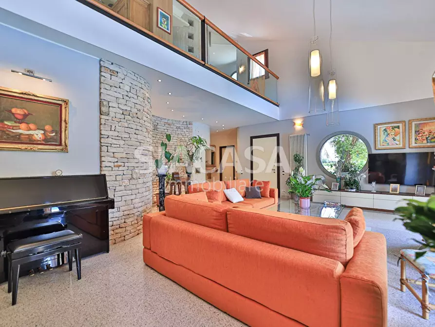 Immagine 12 di Villa in vendita  in via Salvador Allende a Bernareggio