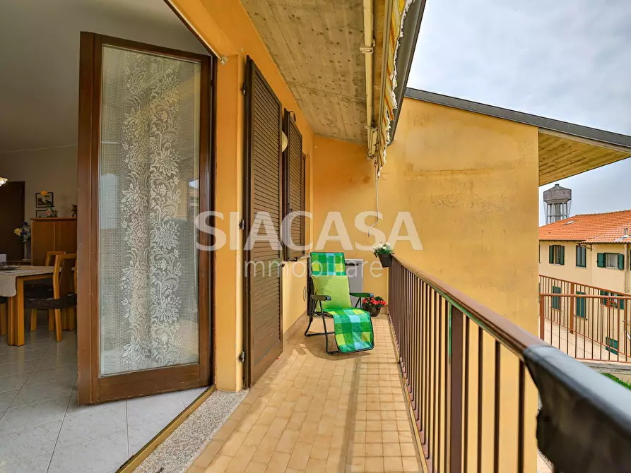 Immagine 9 di Appartamento in vendita  in via Indipendenza a Mezzago