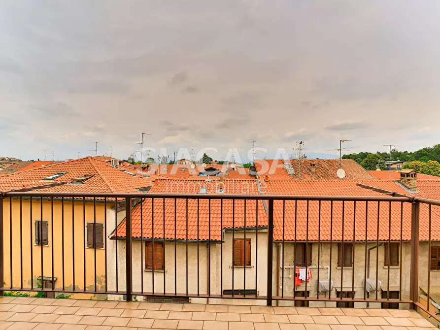 Immagine 26 di Appartamento in vendita  in via Indipendenza a Mezzago