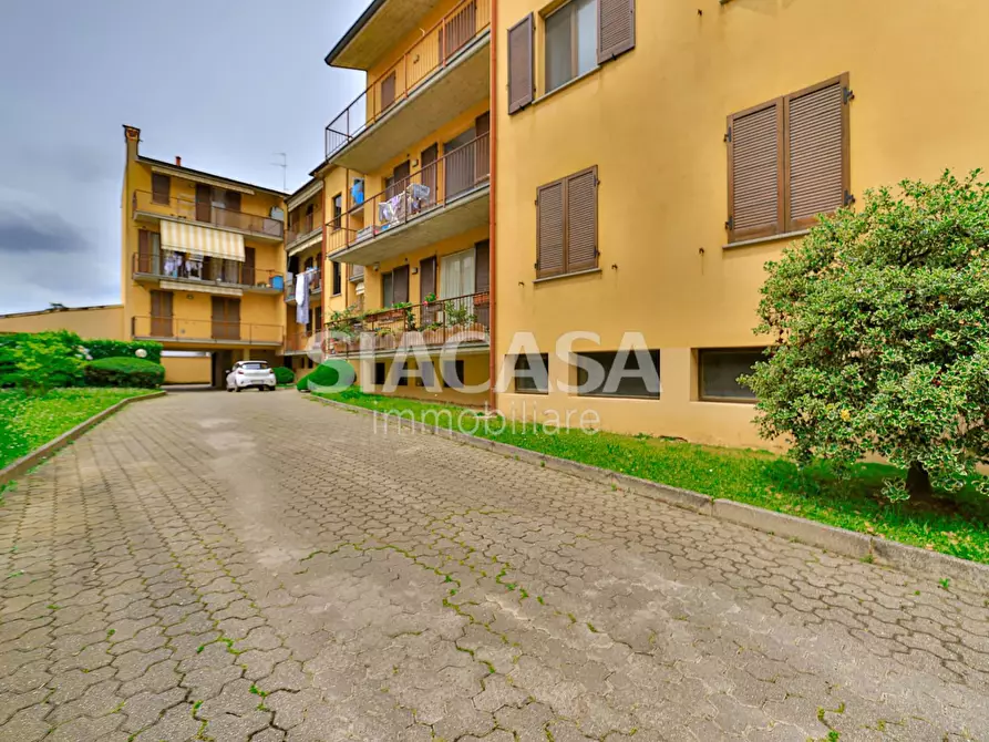 Immagine 29 di Appartamento in vendita  in via Indipendenza a Mezzago