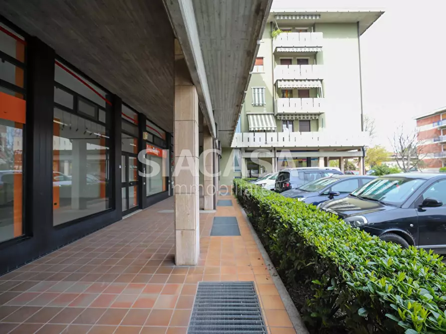 Immagine 20 di Box auto in vendita  in via Cristo Risorto a Cassano D'adda