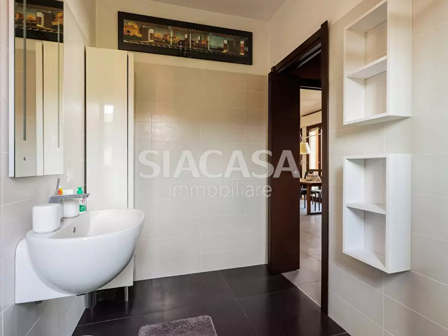 Immagine 18 di Appartamento in vendita  in via Fermi a Sulbiate