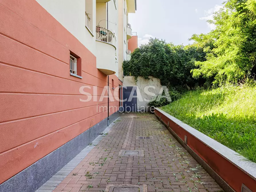 Immagine 21 di Appartamento in vendita  in via Fermi a Sulbiate