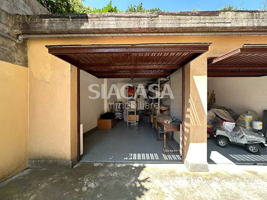 Immagine 2 di Box auto in vendita  in via Canova a Agrate Brianza