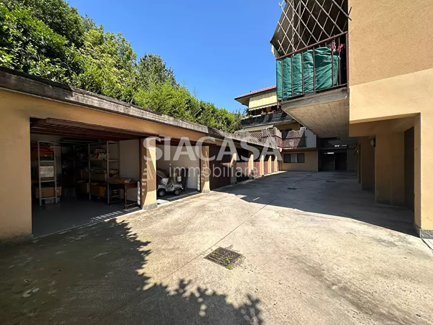 Immagine 8 di Box auto in vendita  in via Canova a Agrate Brianza