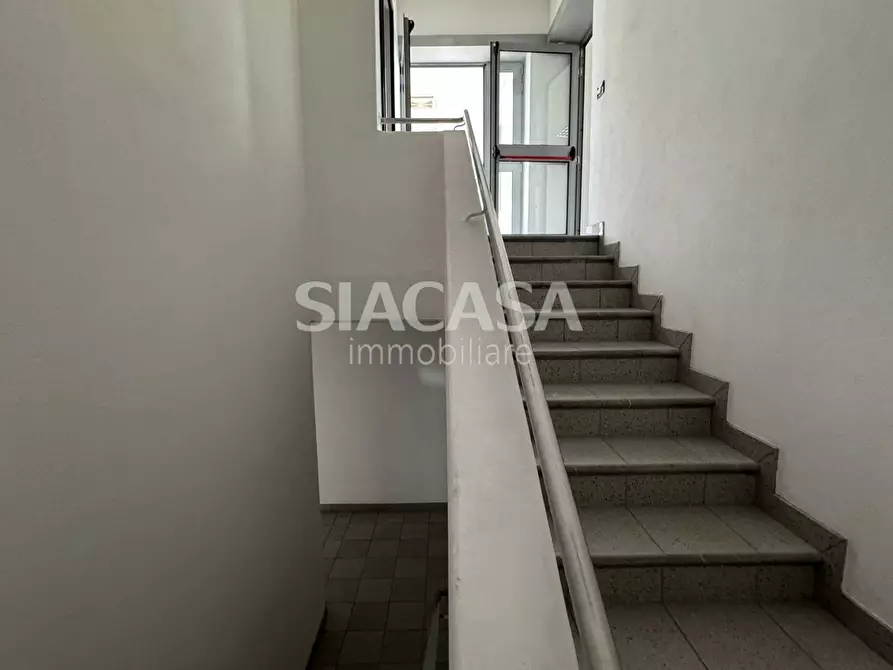 Immagine 16 di Ufficio in affitto  a Caponago