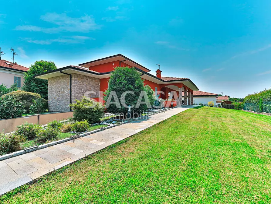 Immagine 5 di Villa in vendita  a Verderio