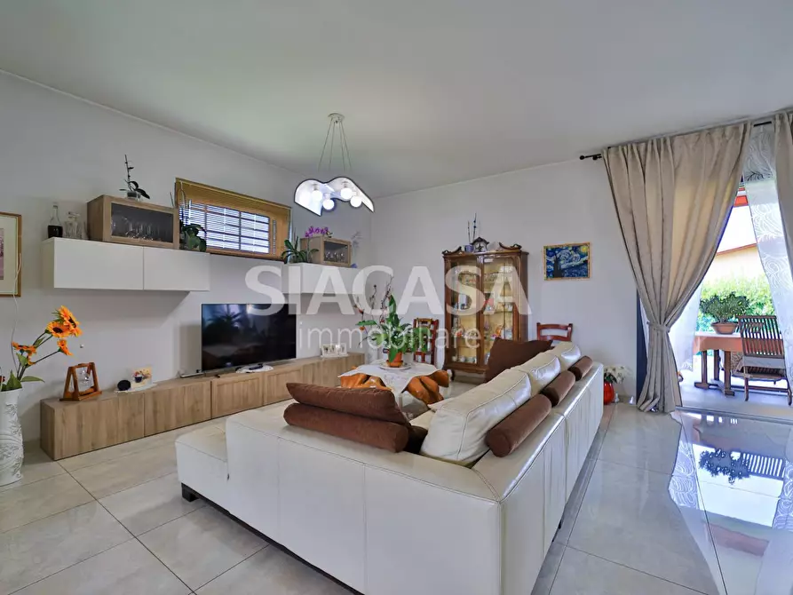 Immagine 19 di Villa in vendita  in via Colleoni a Ronco Briantino