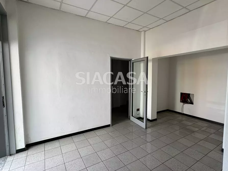 Immagine 20 di Ufficio in vendita  a Caponago