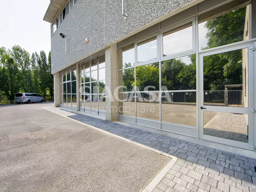 Immagine 7 di Capannone industriale in vendita  in Erba a Erba