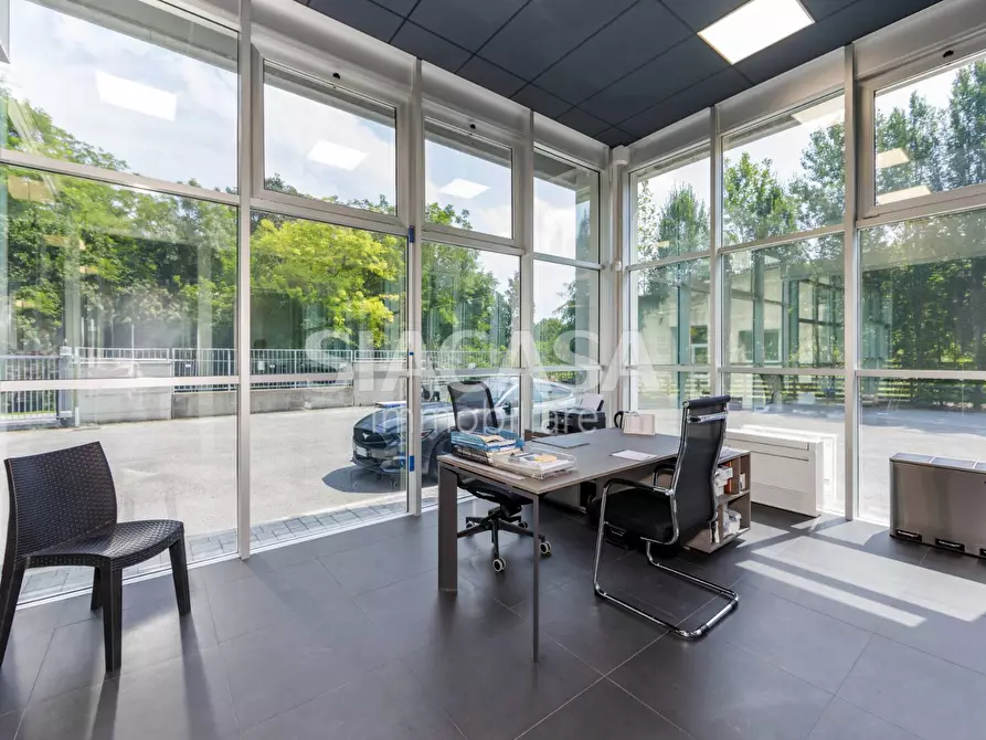 Immagine 15 di Capannone industriale in vendita  in Erba a Erba