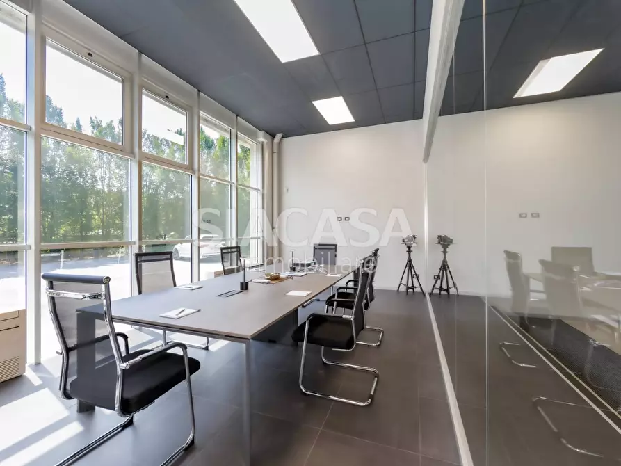 Immagine 16 di Capannone industriale in vendita  in Erba a Erba