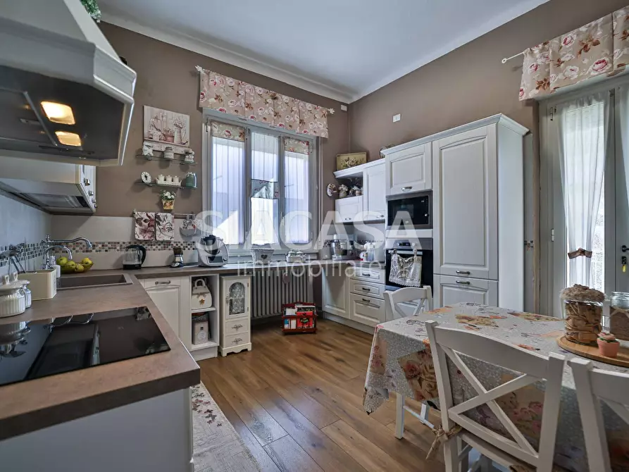 Immagine 9 di Villa in vendita  in Via Gramsci a Cornate D'adda