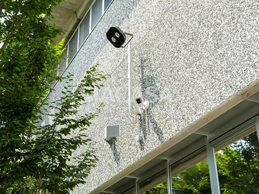 Immagine 11 di Capannone industriale in vendita  a Erba