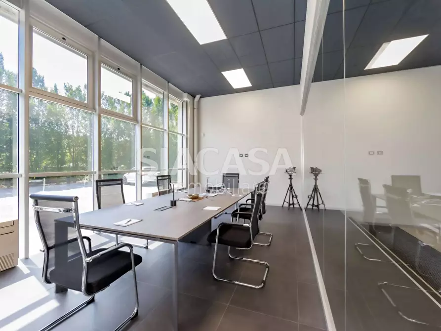 Immagine 16 di Capannone industriale in vendita  a Erba