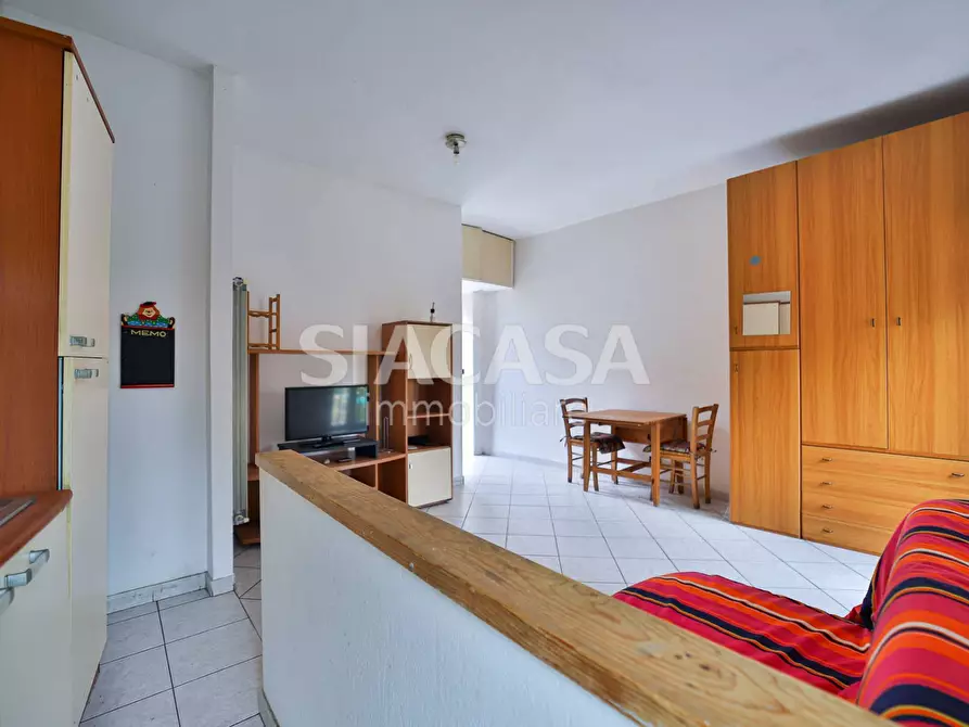 Immagine 8 di Appartamento in vendita  in via Roma a Aicurzio