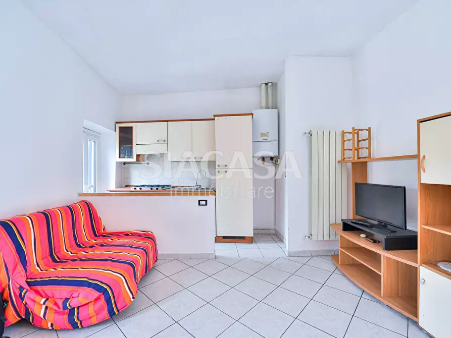 Immagine 9 di Appartamento in vendita  in via Roma a Aicurzio