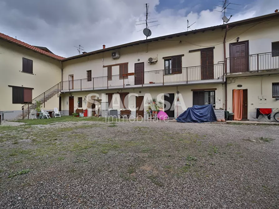 Immagine 15 di Appartamento in vendita  in via Roma a Aicurzio