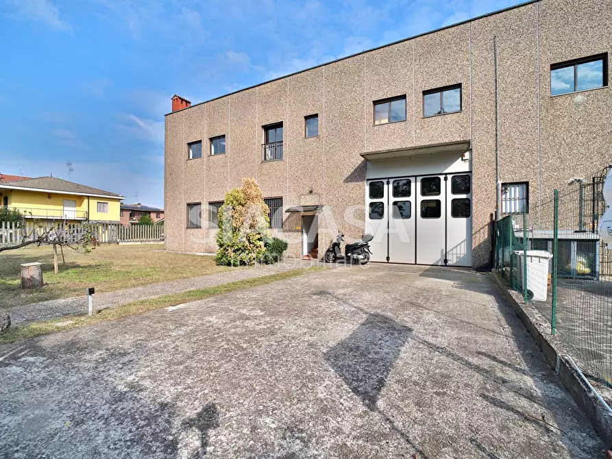 Immagine 2 di Capannone industriale in vendita  a Cassano D'adda
