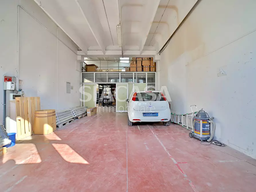 Immagine 4 di Capannone industriale in vendita  a Cassano D'adda