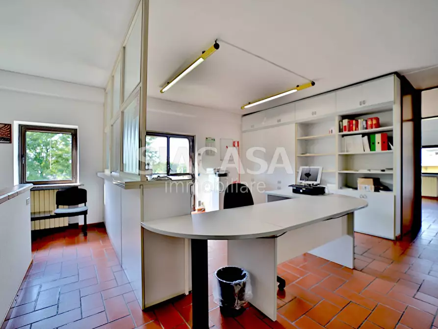 Immagine 15 di Capannone industriale in vendita  a Cassano D'adda