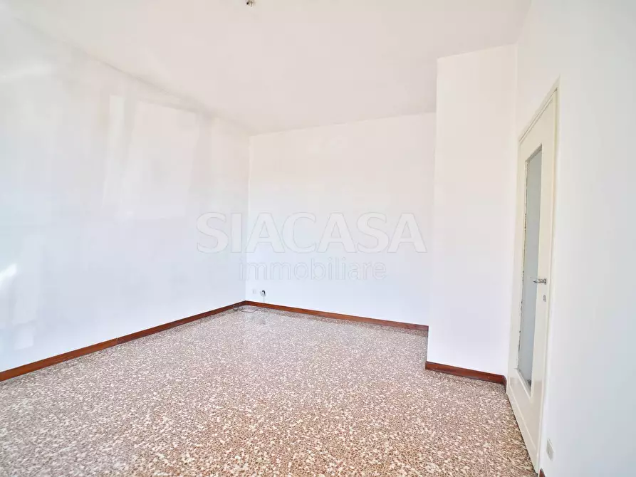 Immagine 6 di Appartamento in vendita  in via San Cornelio e Cipriano a Carnate