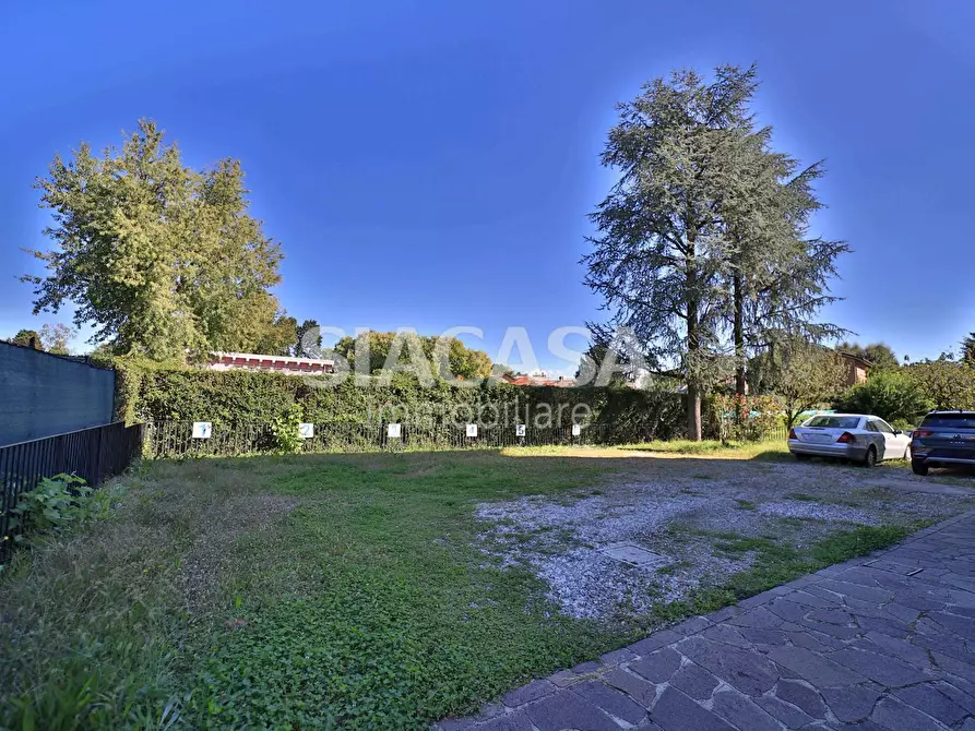 Immagine 14 di Appartamento in vendita  in via San Cornelio e Cipriano a Carnate