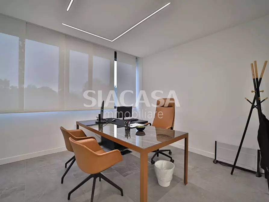 Immagine 7 di Ufficio in vendita  a Cernusco Sul Naviglio