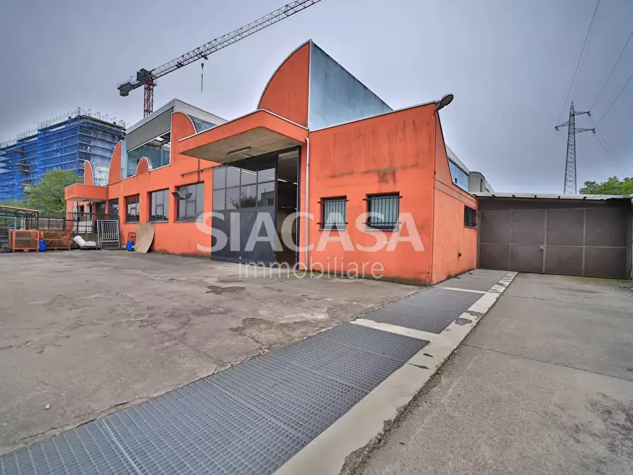 Immagine 20 di Capannone industriale in affitto  a Brugherio