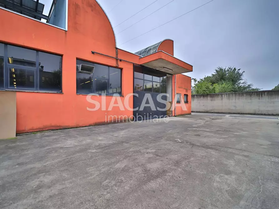 Immagine 23 di Capannone industriale in affitto  a Brugherio