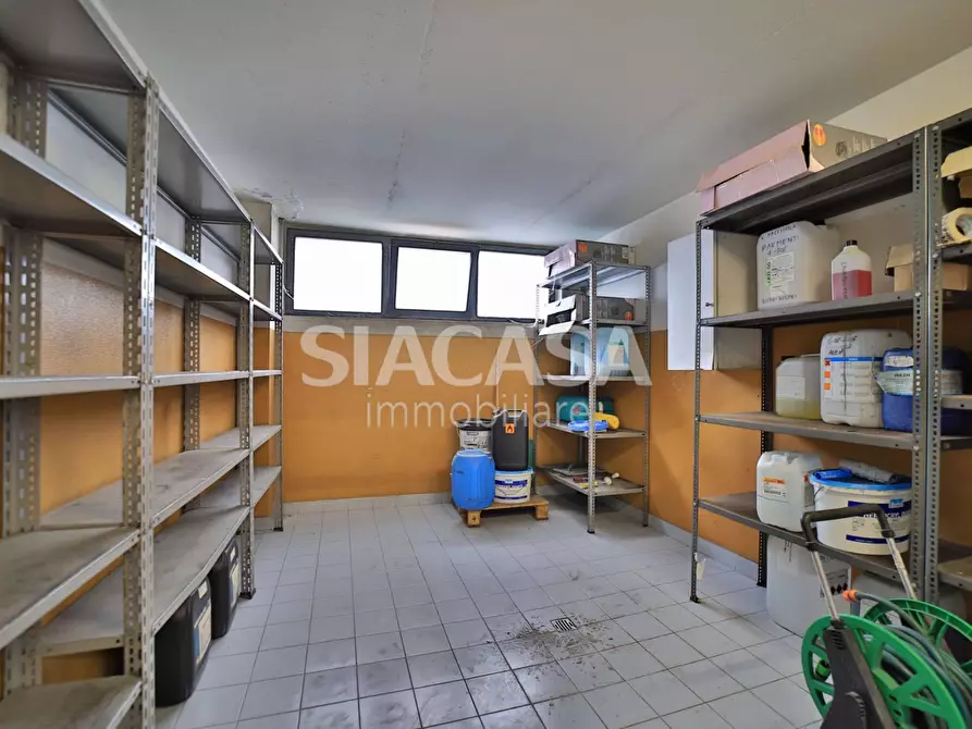 Immagine 25 di Capannone industriale in affitto  a Brugherio