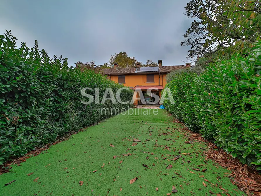 Immagine 30 di Villetta a schiera in vendita  in Via Colonne di San Colombano a Calco