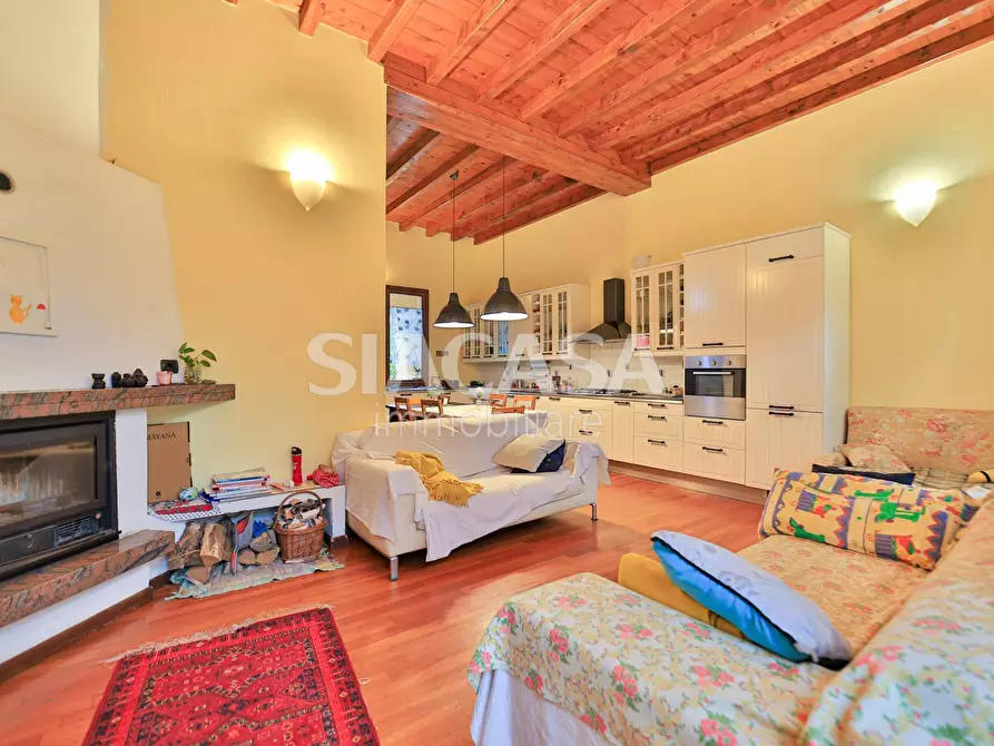 Immagine 15 di Villa in vendita  in Via Roma a Osnago