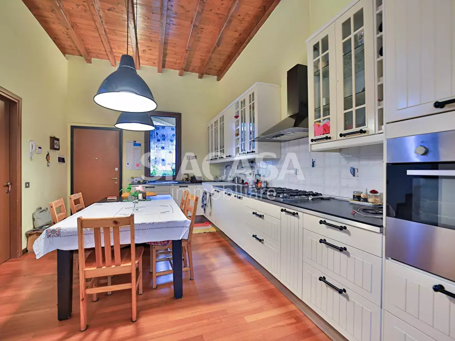 Immagine 16 di Villa in vendita  in Via Roma a Osnago