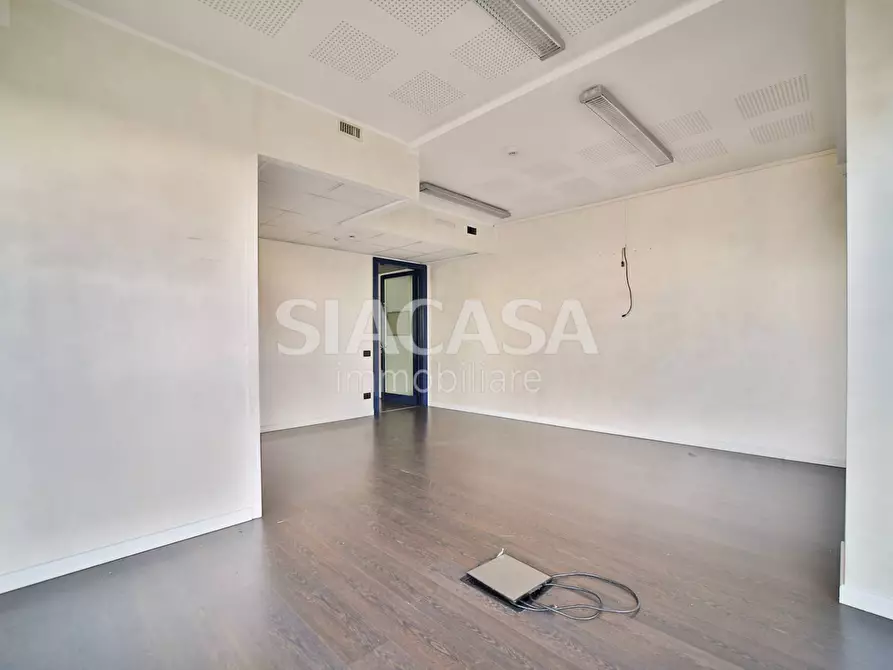 Immagine 17 di Ufficio in affitto  in VIA TORRI BIANCHE a Vimercate