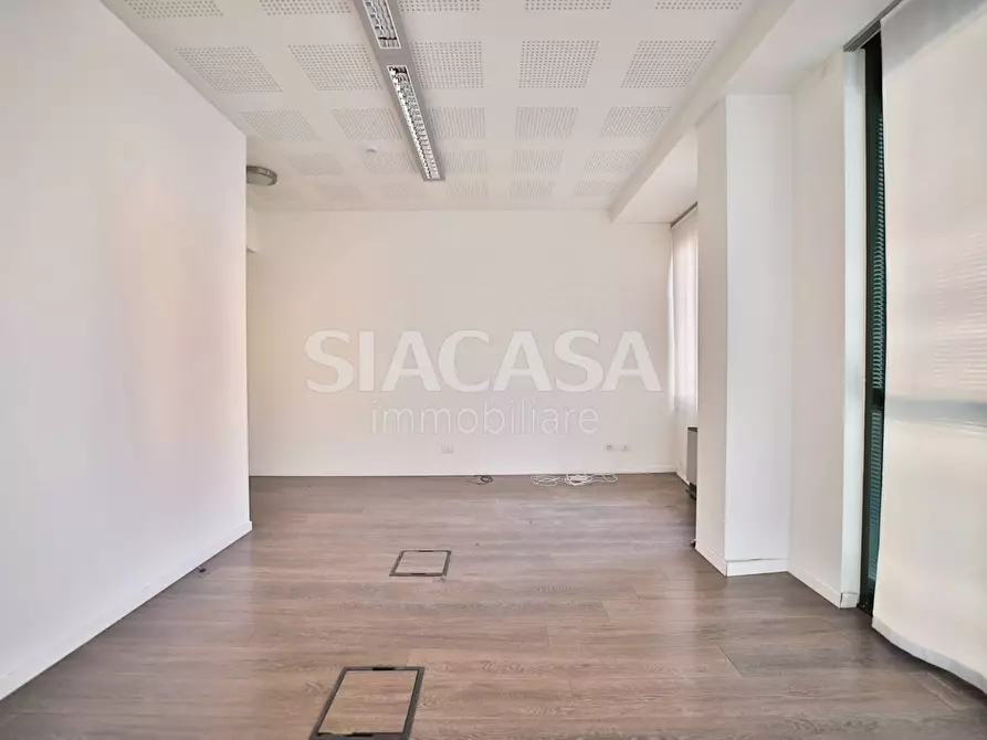 Immagine 25 di Ufficio in affitto  in VIA TORRI BIANCHE a Vimercate