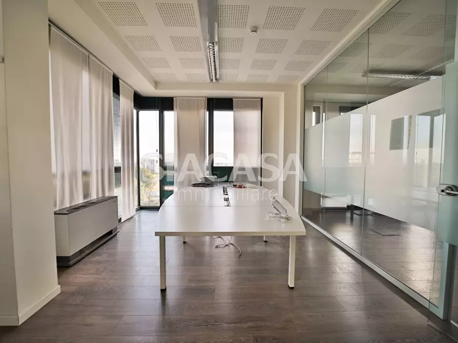 Immagine 26 di Ufficio in affitto  in VIA TORRI BIANCHE a Vimercate