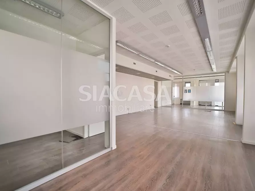 Immagine 28 di Ufficio in affitto  in VIA TORRI BIANCHE a Vimercate